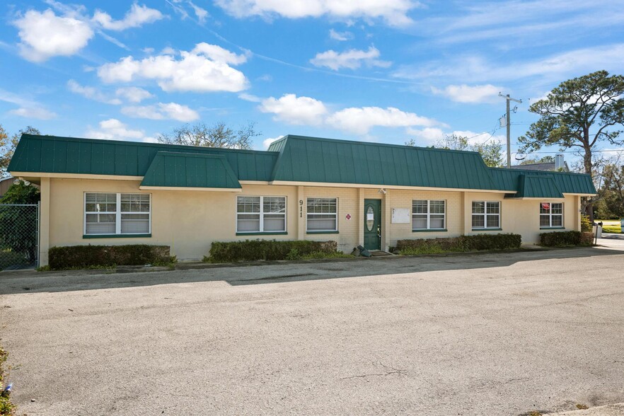 911 Saint Petersburg Dr W, Oldsmar, FL en venta - Foto del edificio - Imagen 3 de 37