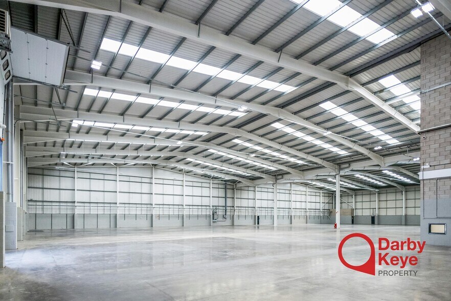 Cosford Ln, Rugby en alquiler - Foto del edificio - Imagen 3 de 8