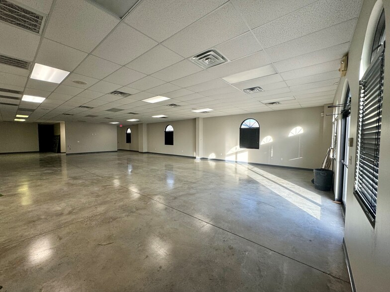 2112 W Huntsville Ave, Springdale, AR en alquiler - Foto del interior - Imagen 2 de 7