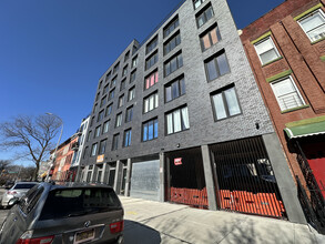 17 Somers St, Brooklyn, NY en alquiler Foto del edificio- Imagen 2 de 16