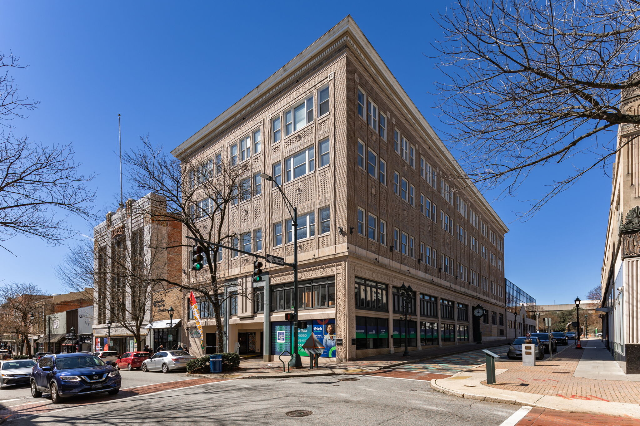 200 S Elm St, Greensboro, NC en alquiler Foto del edificio- Imagen 1 de 16