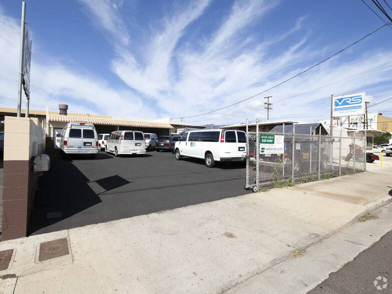 Waipahu Warehouse & Yard For Sale cartera de 2 inmuebles en venta en LoopNet.es - Foto principal - Imagen 2 de 15