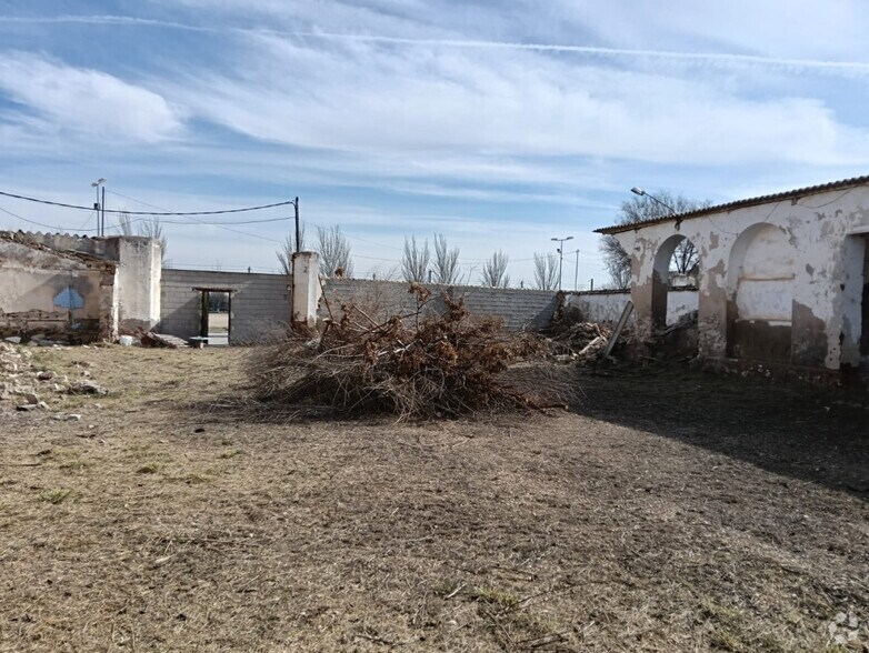 Terreno en Quintanar de la Orden, Toledo en venta - Foto del edificio - Imagen 3 de 5