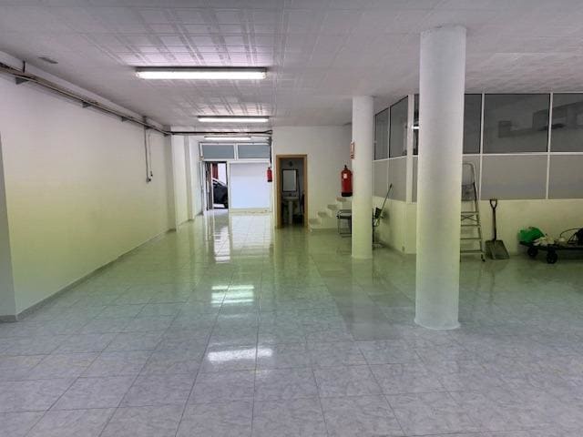 Castellbisbal, BAR 08755 - Unidad 3 - - Foto del interior - Image 2 of 10