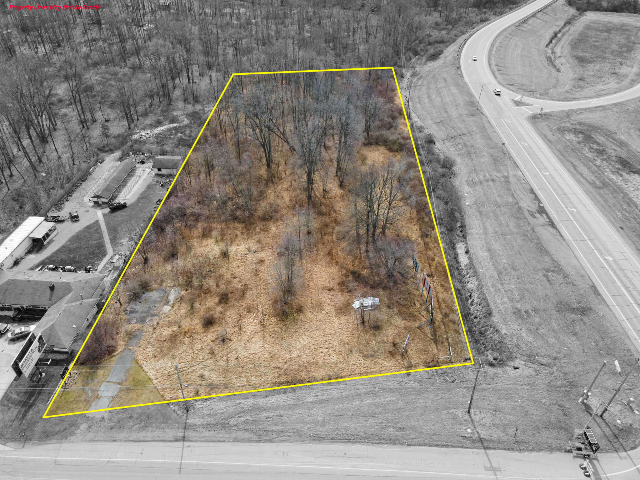 1151 E Western Reserve Rd, Poland, OH en venta Vista aérea- Imagen 1 de 8