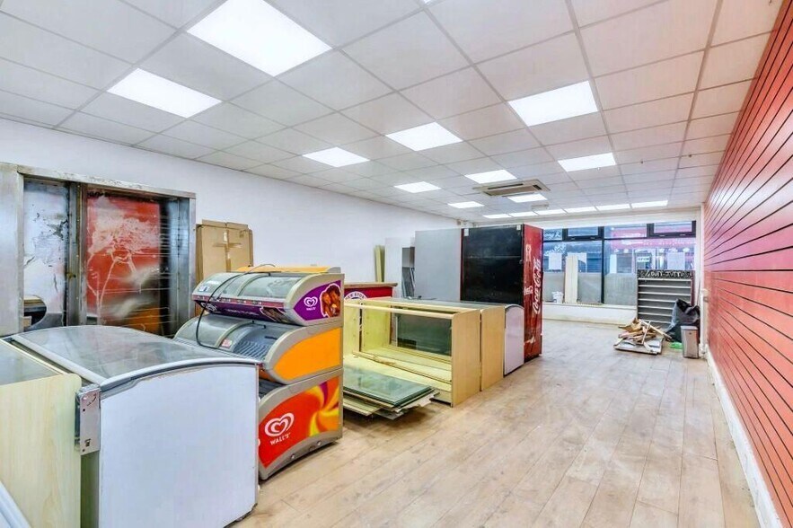 63 Whitby Rd, Ellesmere Port en venta - Foto del edificio - Imagen 3 de 45