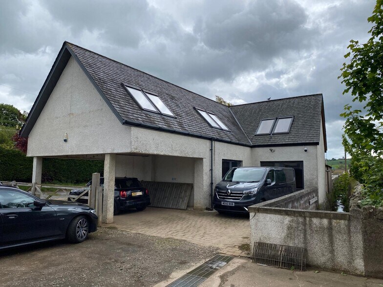 2 Cupar Rd, Cupar en venta - Foto del edificio - Imagen 2 de 7