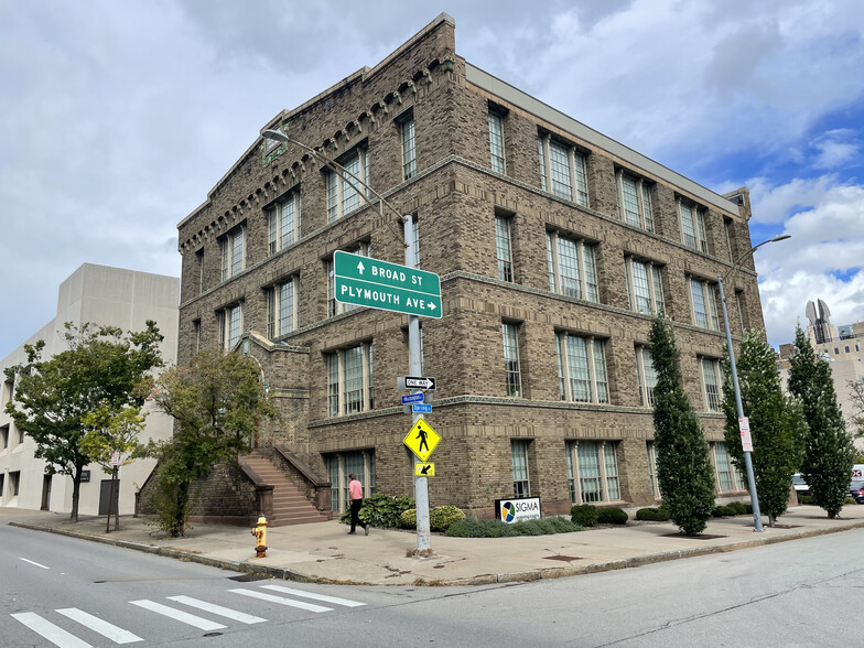 42 S Washington St, Rochester, NY en alquiler - Foto del edificio - Imagen 1 de 17