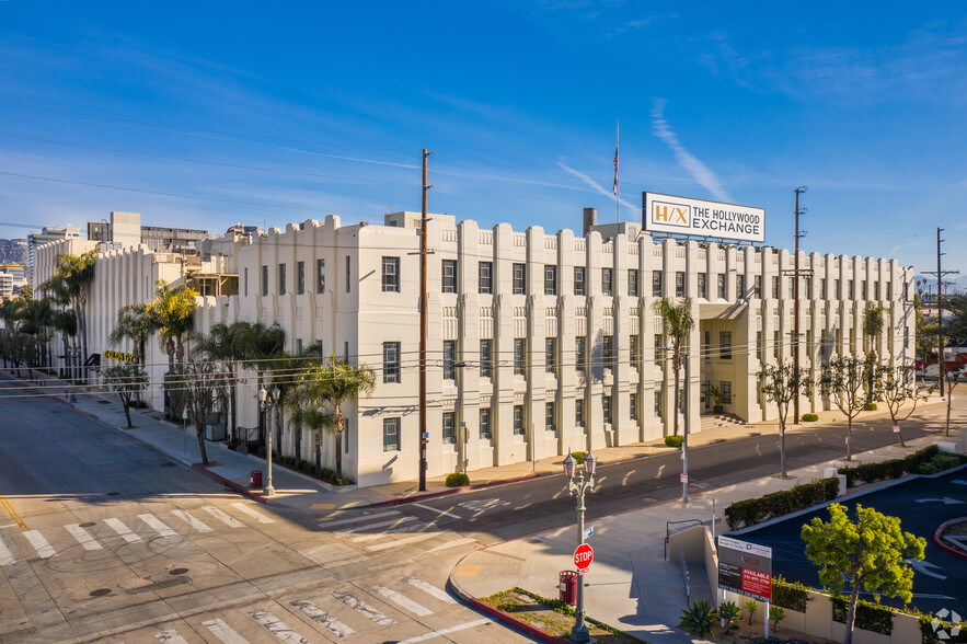 6311 Romaine St, Los Angeles, CA en alquiler - Foto del edificio - Imagen 2 de 100