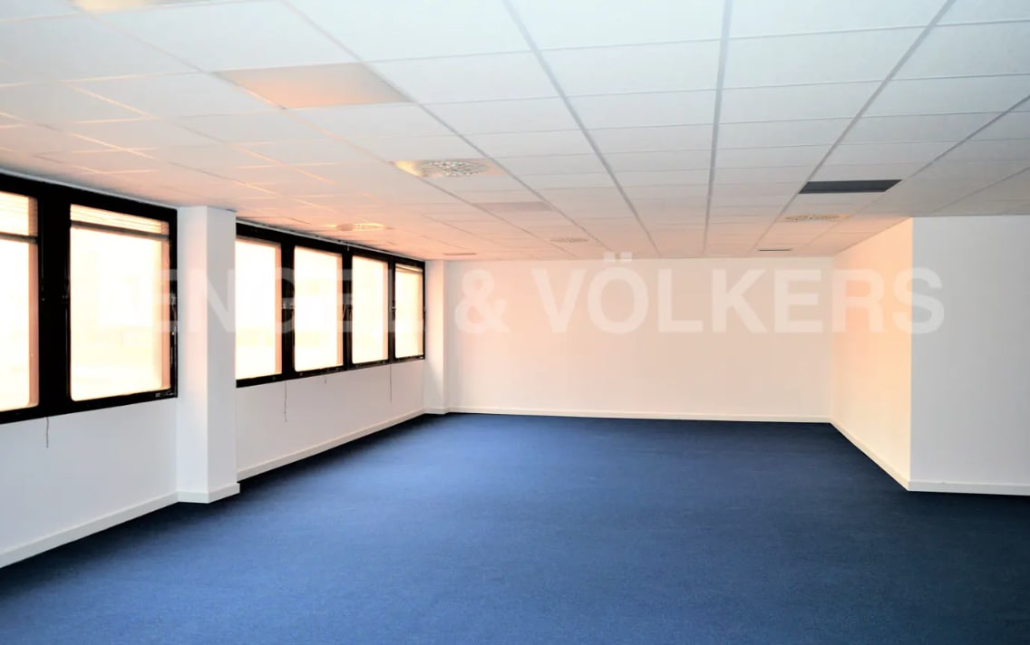 Barcelona, BAR 08006 - - - Foto del interior - Image 1 of 9