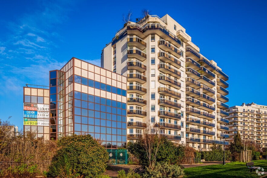 2 Rue Sainte-Marie, Courbevoie en alquiler - Foto del edificio - Imagen 2 de 7