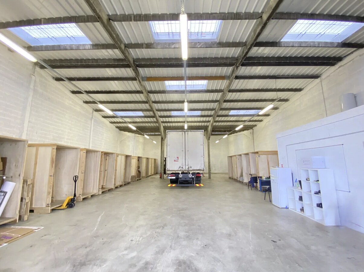 Avenue Du Maréchal De Lattre De Tassigny, Meyzieu, RHO 69330 - Unidad 9 -  - Foto del interior - Image 1 of 2