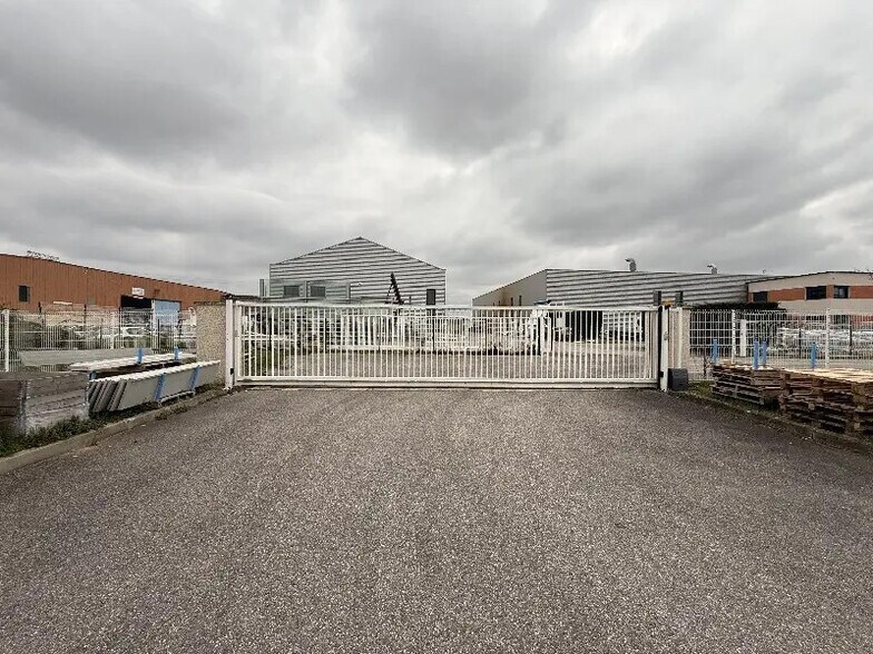 Oficina en Meyzieu en alquiler - Foto del edificio - Imagen 3 de 7