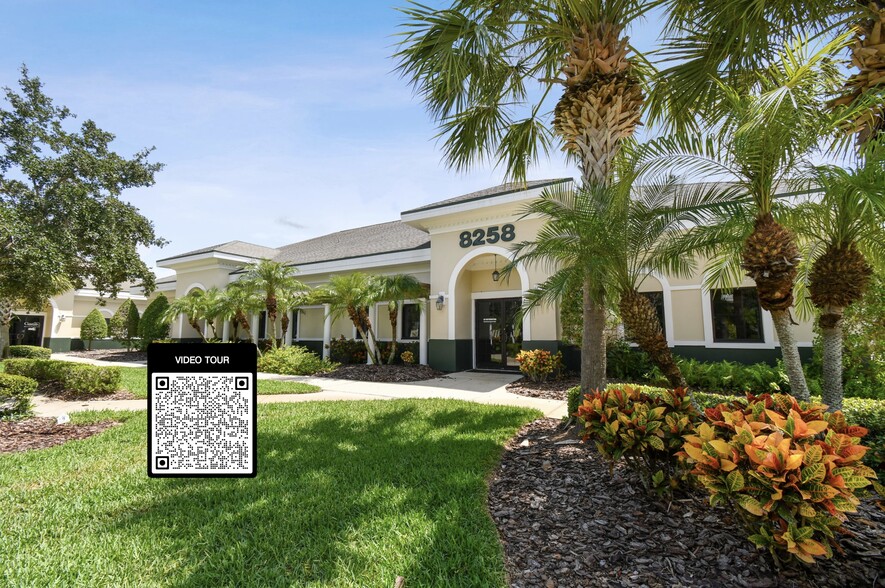 8258 118th Ave N, Largo, FL en venta - Foto del edificio - Imagen 1 de 30