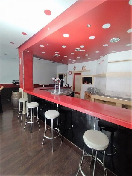 Local en Cáceres, Cáceres en alquiler - Foto del interior - Imagen 2 de 7