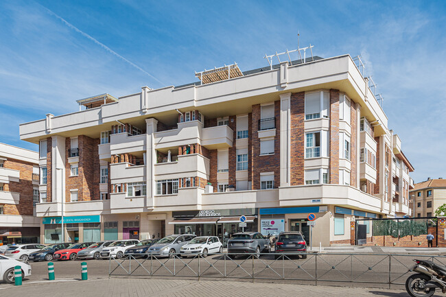 Más detalles de Calle Puerto de los Leones, 8, Majadahonda - Edificio residencial​ en venta