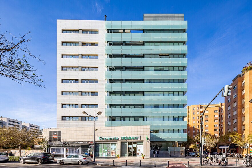 Avinguda d'Alfahuir, 45, València, Valencia en alquiler - Foto del edificio - Imagen 3 de 5