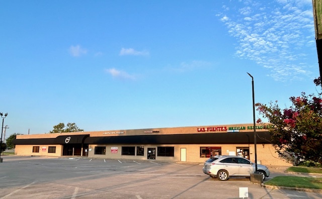 641 10th St, Hempstead, TX en alquiler - Foto del edificio - Imagen 1 de 38