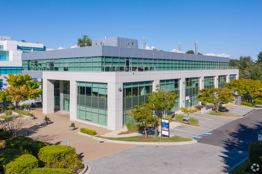 3480 Gilmore Way, Burnaby, BC en alquiler - Foto del edificio - Imagen 2 de 5