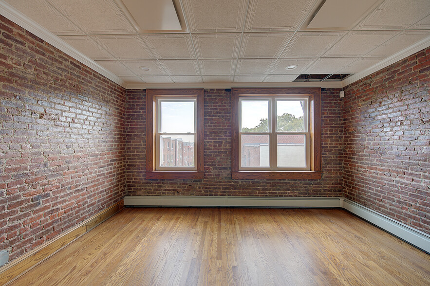 6808 Woodside Ave, Woodside, NY en venta - Foto del edificio - Imagen 3 de 27