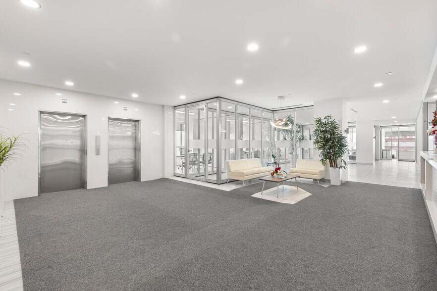 3737 Boul Cremazie E, Montréal, QC en alquiler - Foto del edificio - Imagen 2 de 27