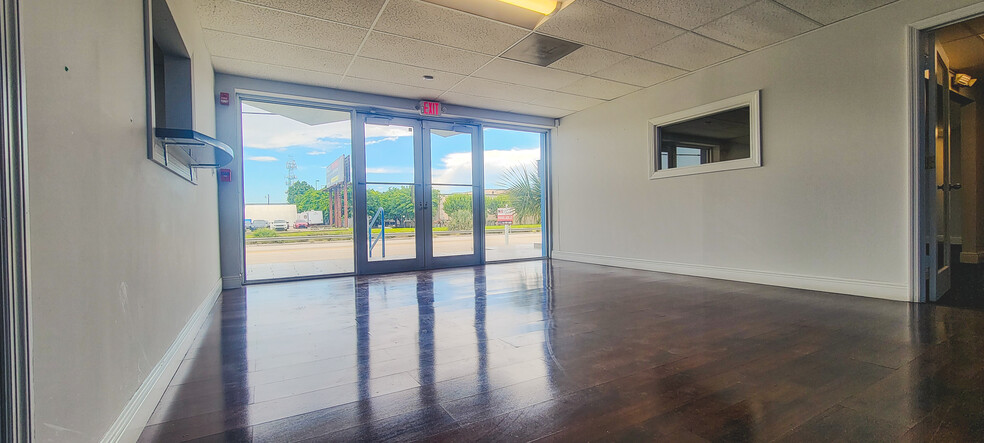 7332 NW 58th St, Miami, FL en alquiler - Foto del interior - Imagen 3 de 9