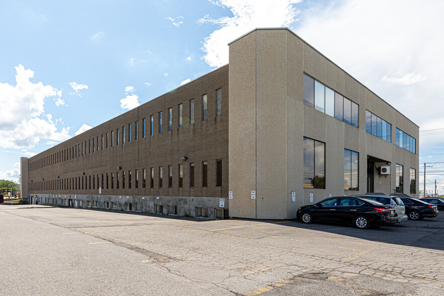 10500 Ch De La Côte-De-Liesse, Montréal, QC en alquiler - Foto del edificio - Imagen 2 de 9