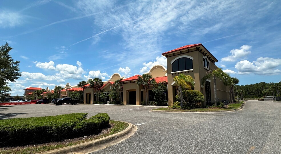 380 Destination Daytona Ln, Ormond Beach, FL en alquiler - Foto principal - Imagen 1 de 9