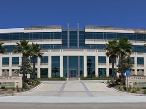 500 La Terraza Blvd, Escondido, CA en alquiler Foto del edificio- Imagen 1 de 1