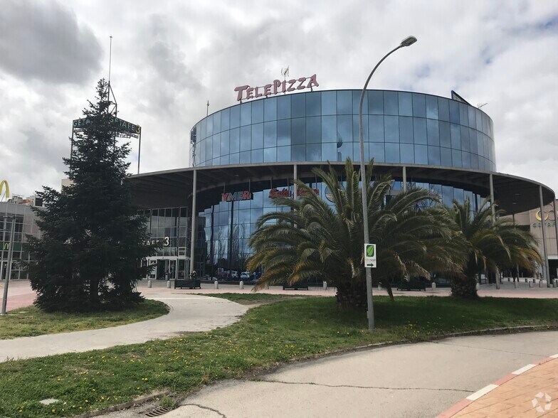 Plaza de Juan Carlos i, 1, Getafe, Madrid en venta - Foto del edificio - Imagen 2 de 3