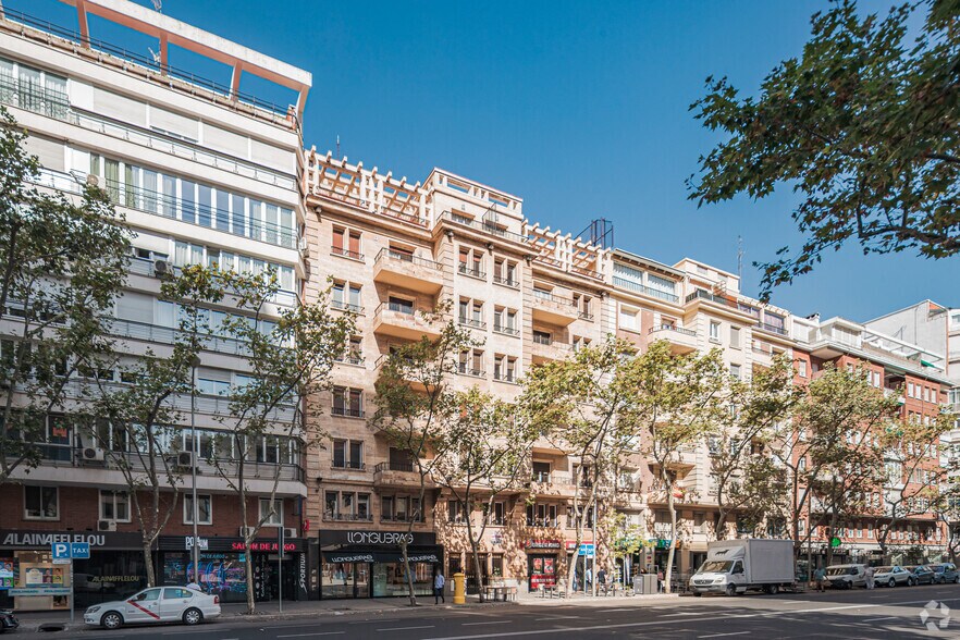 Calle Orense, 25, Madrid, Madrid en venta - Foto del edificio - Imagen 1 de 1