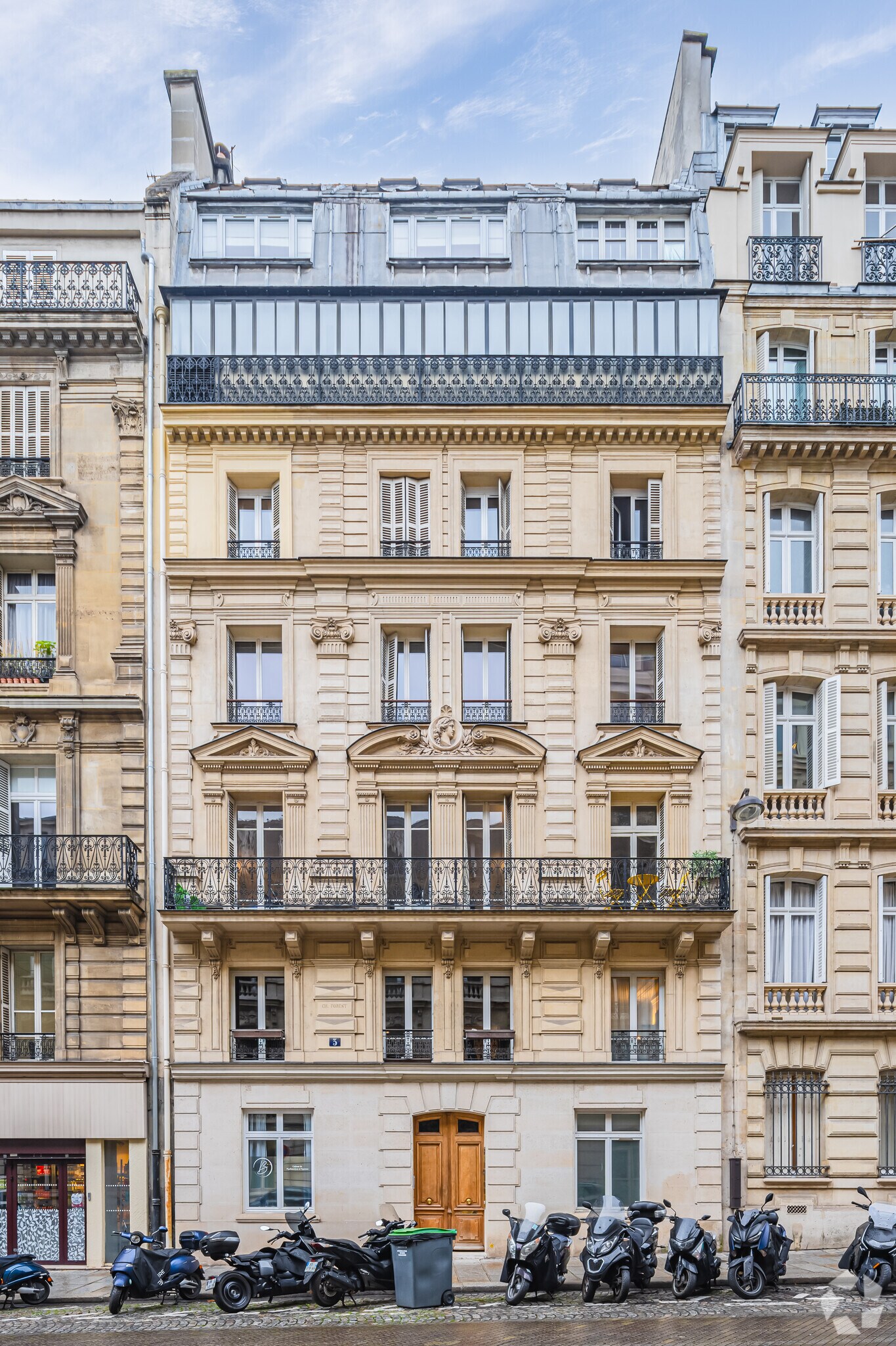 3 Rue De Téhéran, Paris en alquiler Foto del edificio- Imagen 1 de 6