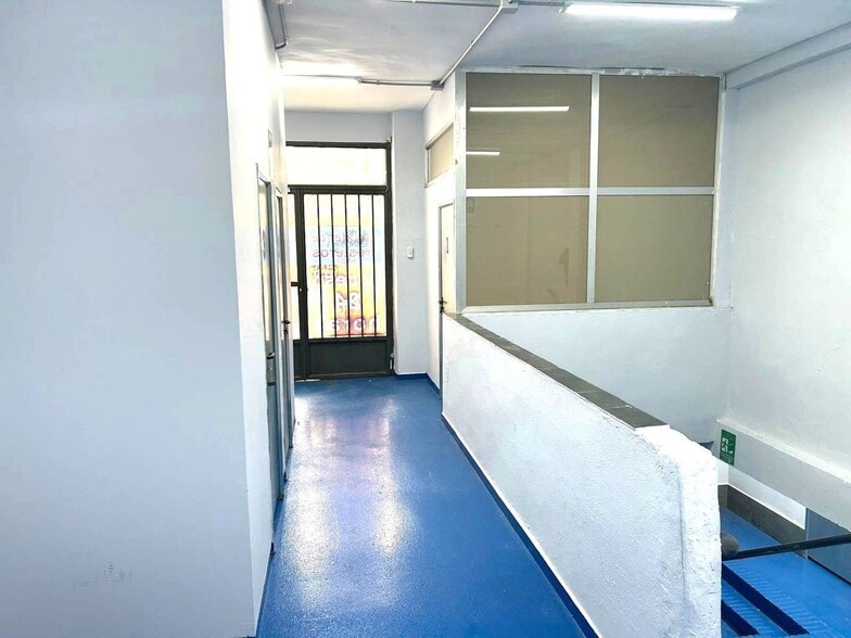 Calle San Juan de la Cruz, 2, Laguna de Duero, Valladolid en venta - Foto del edificio - Imagen 3 de 31