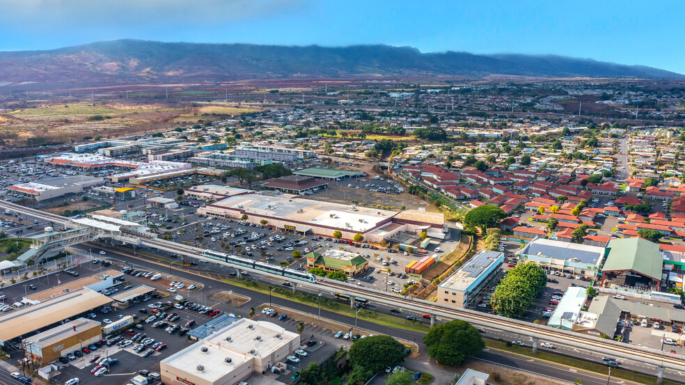 94-144 Farrington Hwy, Waipahu, HI en alquiler - Foto del edificio - Imagen 1 de 17