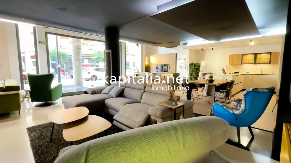 Local en Ontinyent, Valencia en venta - Foto del edificio - Imagen 2 de 18
