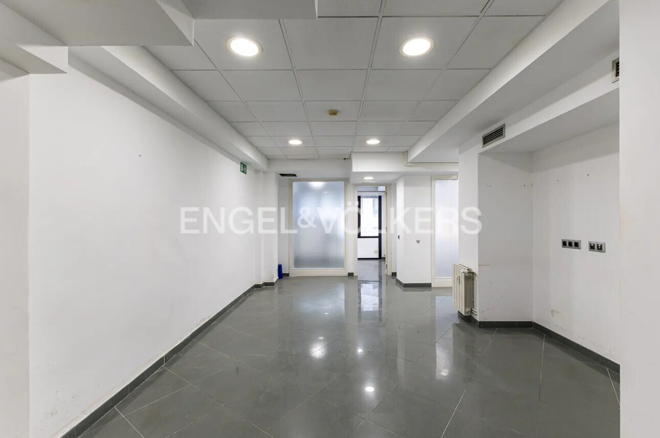 Barcelona, BAR 08006 - Unidad - -  - Foto del interior - Image 1 of 11