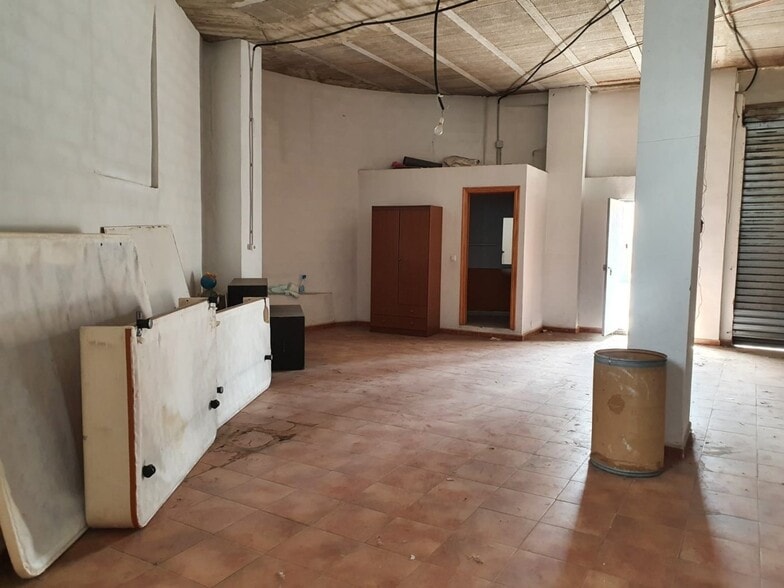 Local en València en venta - Foto del edificio - Imagen 3 de 5