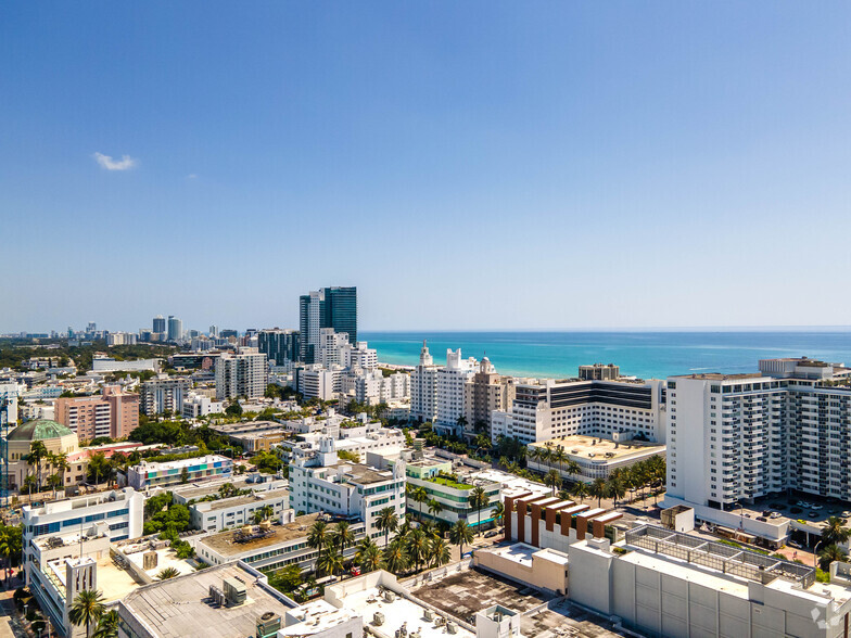 215-235 Lincoln Rd, Miami Beach, FL en alquiler - Foto del edificio - Imagen 3 de 10