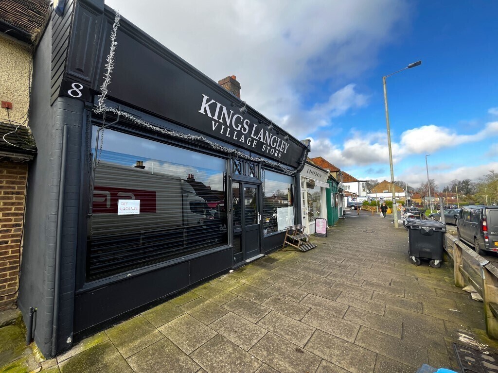 8 High St, Kings Langley en venta Foto del edificio- Imagen 1 de 5