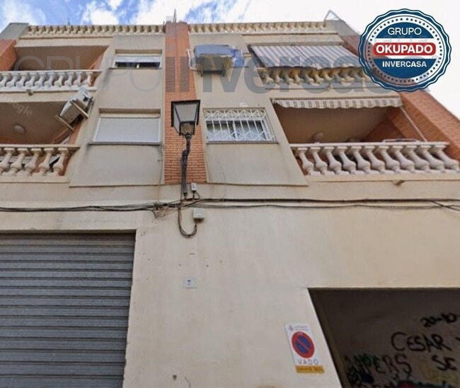 Más detalles de Carrer Campamento, 17, València - Local en venta
