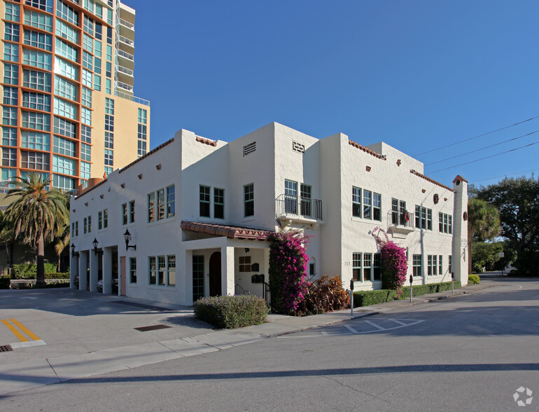 717 SE 2nd Ave, Fort Lauderdale, FL en alquiler - Foto del edificio - Imagen 1 de 10