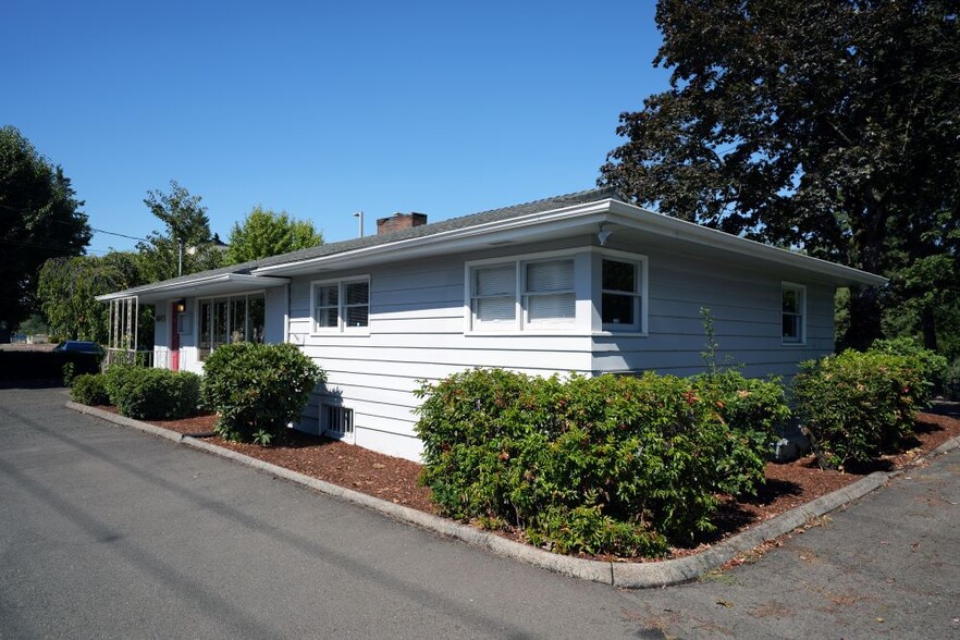 6641 SE Lake Rd, Portland, OR en alquiler - Foto del edificio - Imagen 3 de 9