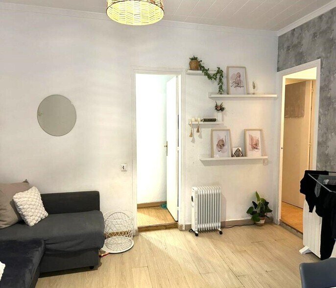 Edificio residencial en L'Hospitalet de Llobregat, Barcelona en venta - Foto del interior - Imagen 1 de 10