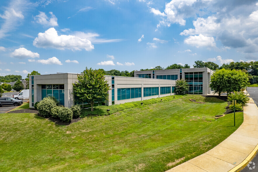 1400 Howard Blvd, Mount Laurel, NJ en venta - Foto principal - Imagen 2 de 5