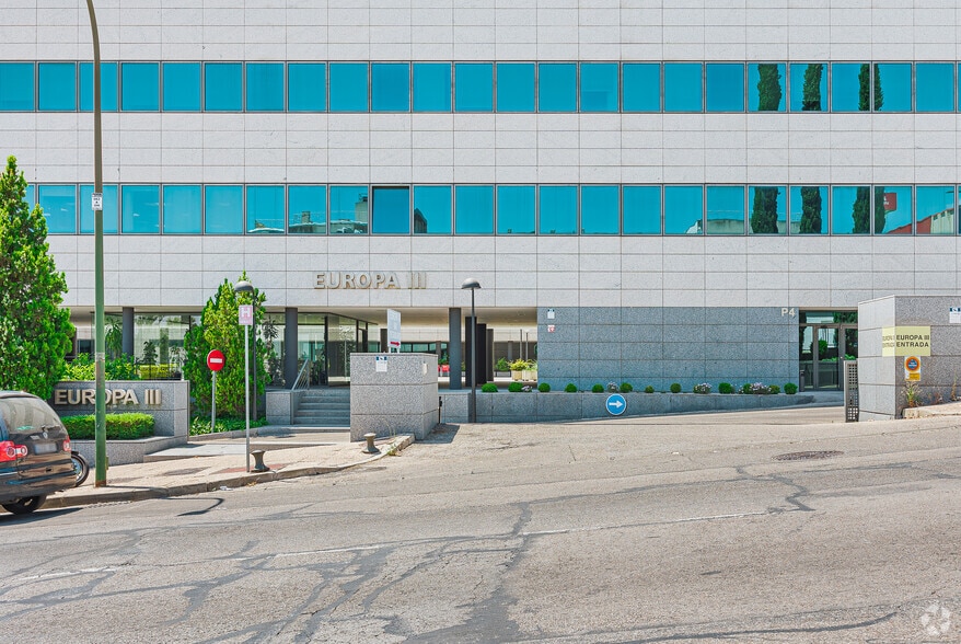 Calle San Rafael, 1, Alcobendas, Madrid en alquiler - Foto del edificio - Imagen 2 de 5