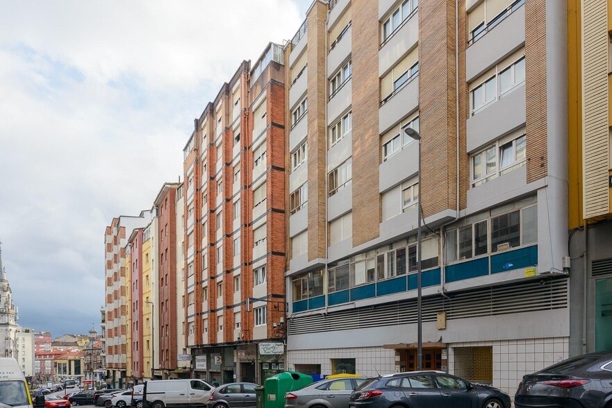 Edificio residencial en Avilés, Asturias en venta - Foto del edificio - Imagen 2 de 4