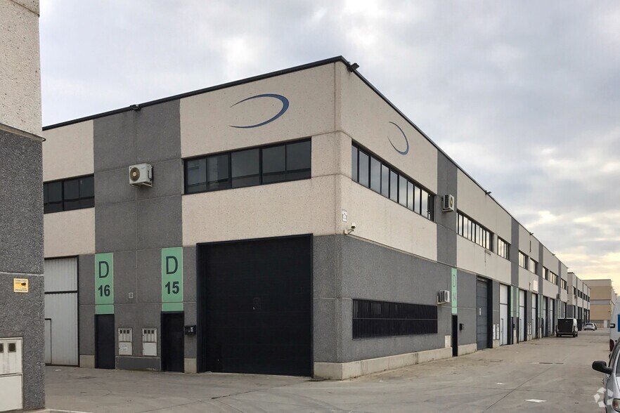 Carretera Ajalvir, 1, Alcalá de Henares, Madrid en venta - Foto del edificio - Imagen 3 de 4