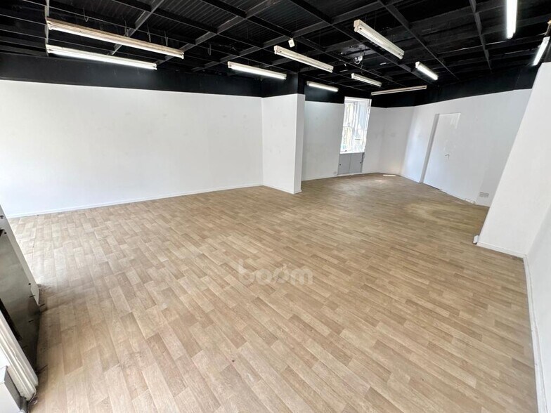 86 Main St, Kilbirnie en venta - Foto del interior - Imagen 3 de 23