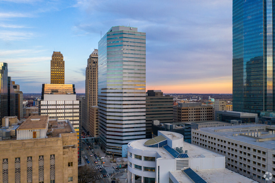 210 Park Ave, Oklahoma City, OK en alquiler - Foto del edificio - Imagen 1 de 10