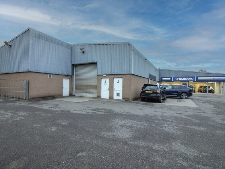 Aird Motors Limited, Beauly en venta - Foto del edificio - Imagen 2 de 19